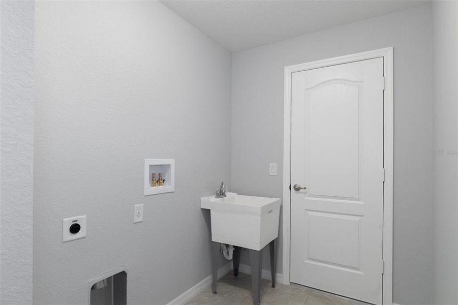 Furnished interior view inside a new home in , Brooksville (Image 12).