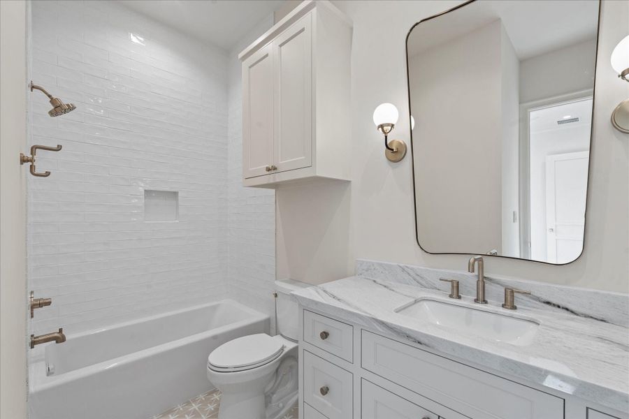 Third bedroom bathroom.