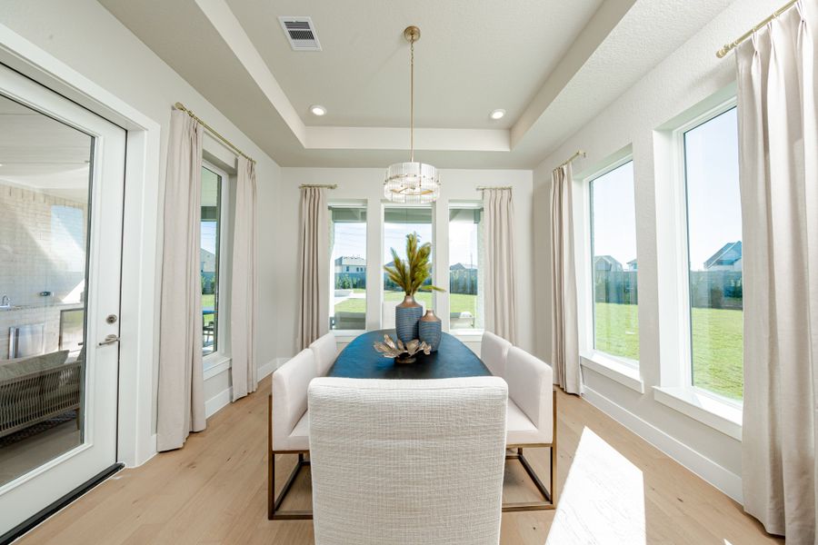 Representative furnished interior of a home built from the Northcliffe by Beazer Homes in Valencia, Manvel (Image 11).