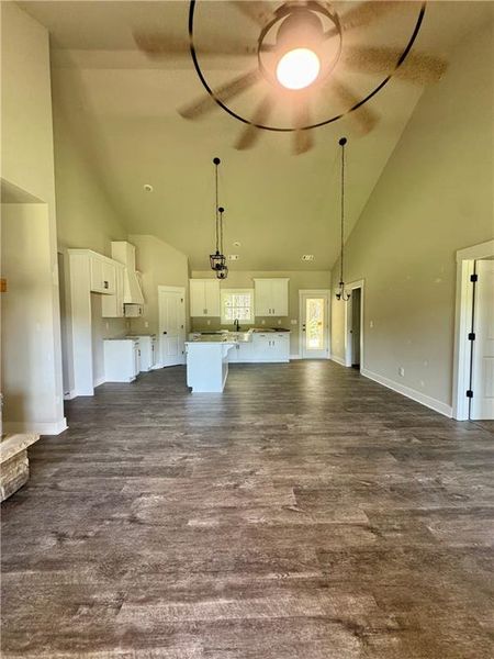 Spacious, unfurnished interior of a new home in , Cedartown (Image 4).