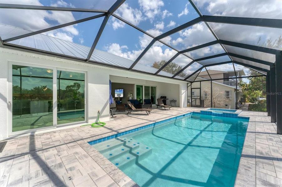 Exterior details and patio area of a home in , Port Charlotte (Image 23).