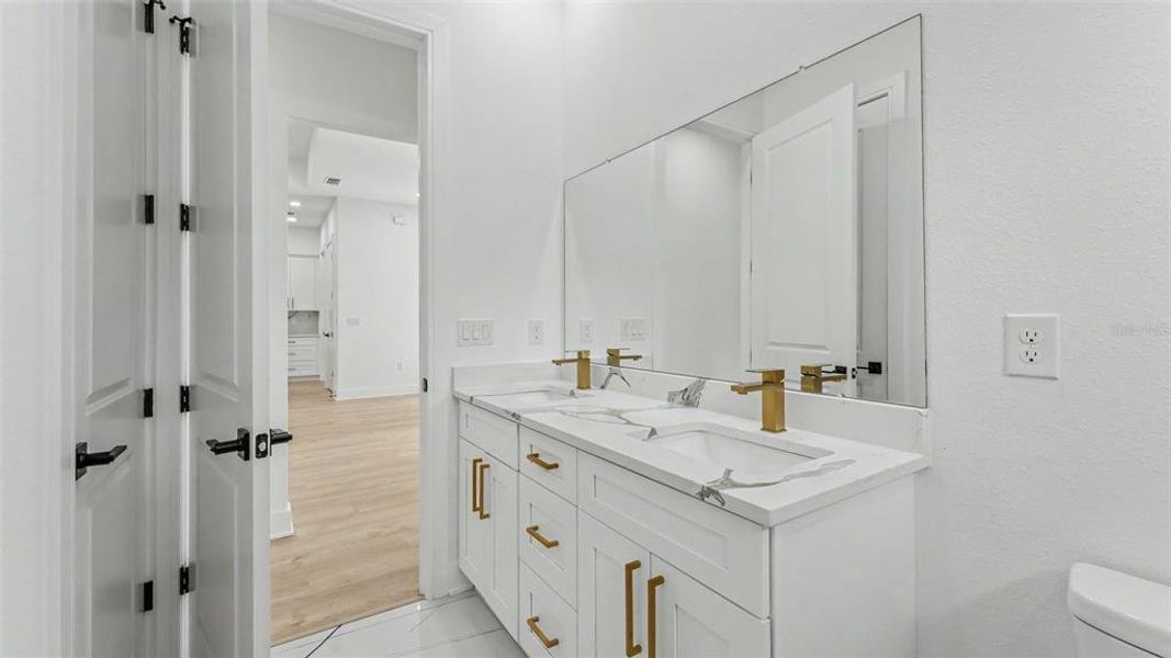 Furnished interior view inside a new home in , Davenport (Image 6).