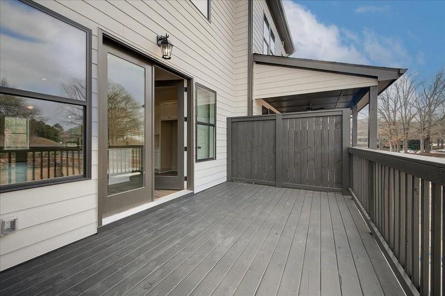 Exterior details and patio area of a home in Barrett Pointe, Kennesaw (Image 3).