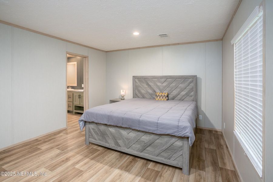 Furnished interior view inside a new home in , Pomona Park (Image 7).