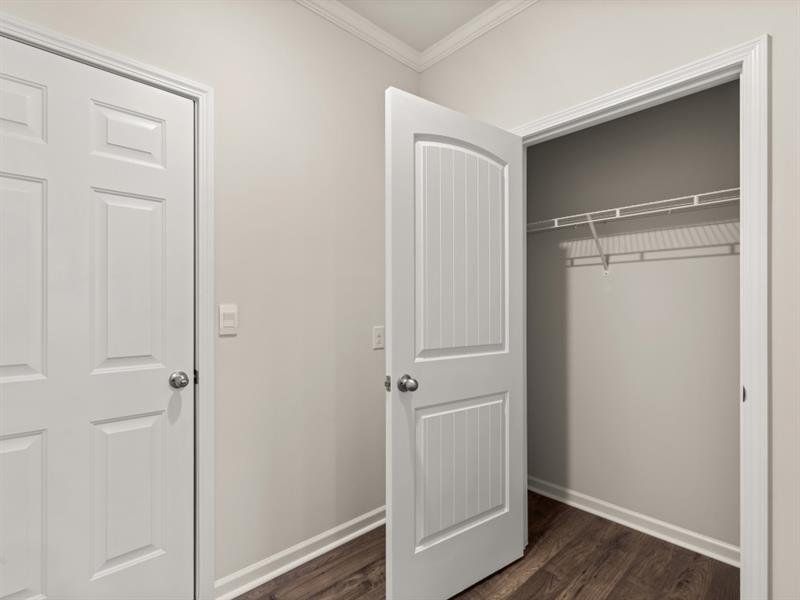 Spacious, unfurnished interior of a new home in Northwoods at Mirror Lake, Villa Rica (Image 29).