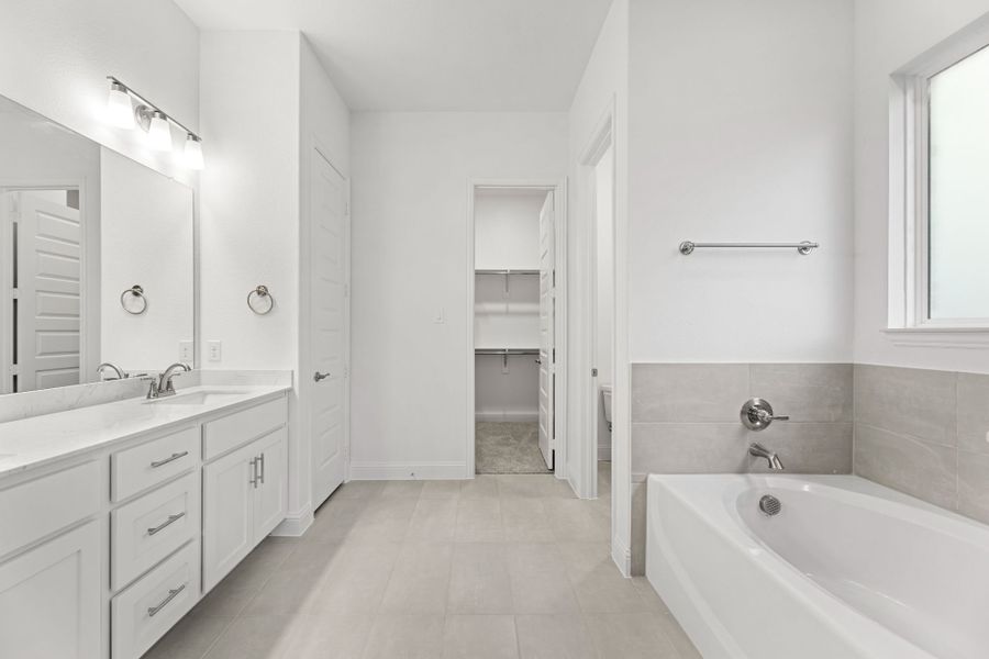 Representative furnished interior of a home built from the Hawkins by UnionMain Homes in Lake Breeze, Lavon (Image 11). Representative furnished interior of a home built from the Hawkins by UnionMain Homes in Lake Breeze, Lavon (Image 11).