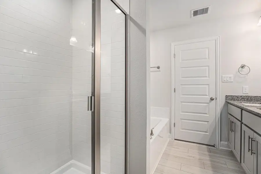 Furnished interior view inside a new home in Lago Mar, Texas City (Image 6). Furnished interior view inside a new home in Lago Mar, Texas City (Image 6).