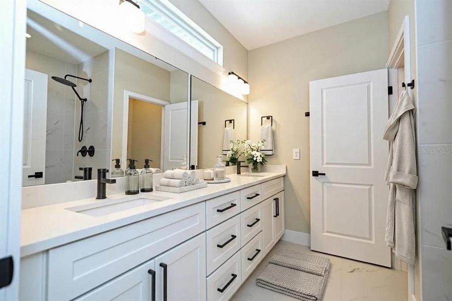 Furnished interior view inside a new home in , Orlando (Image 8).