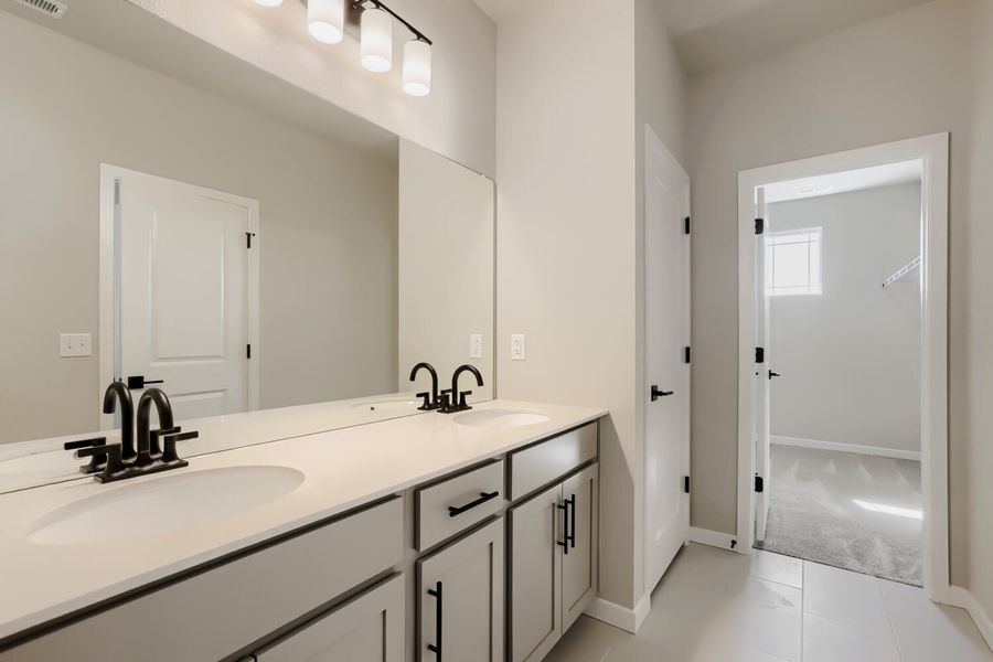 3br New Home in Berthoud, CO.  - Slide 24