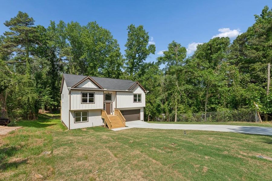 Image 43 of a home in .