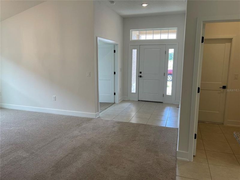 Spacious, unfurnished interior of a new home in Harmony Central, St. Cloud (Image 10).