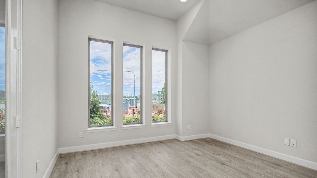 Spacious, unfurnished interior of a new home in Valencia, Manvel (Image 10). Spacious, unfurnished interior of a new home in Valencia, Manvel (Image 10).