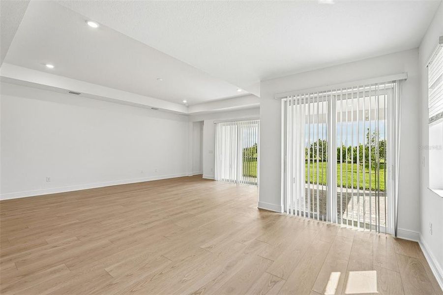 Spacious, unfurnished interior of a new home in Vistera of Venice, Nokomis (Image 24).