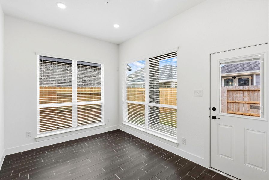 Spacious, unfurnished interior of a new home in Emory Glen, Magnolia (Image 22).
