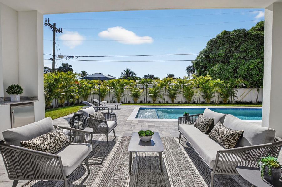 Exterior details and patio area of a home in , Boca Raton (Image 30).