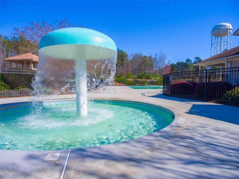 Community amenities in Heritage Pointe, Senoia (Image 67).