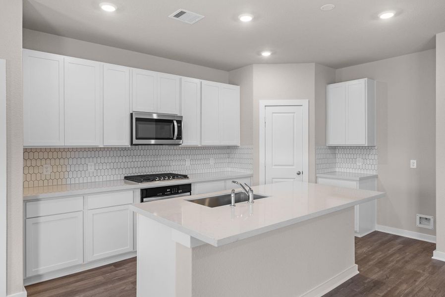 Furnished interior view inside a new home in , Alvin (Image 7).