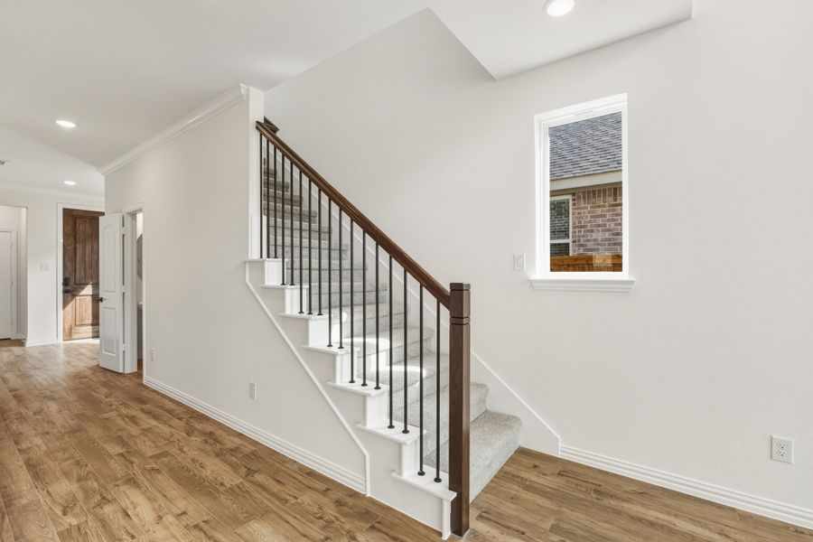 Spacious, unfurnished interior of a new home in Walden Pond, Forney (Image 14).