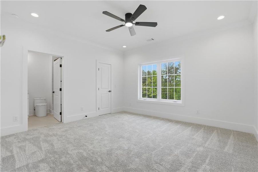 Spacious, unfurnished interior of a new home in , Marietta (Image 28).