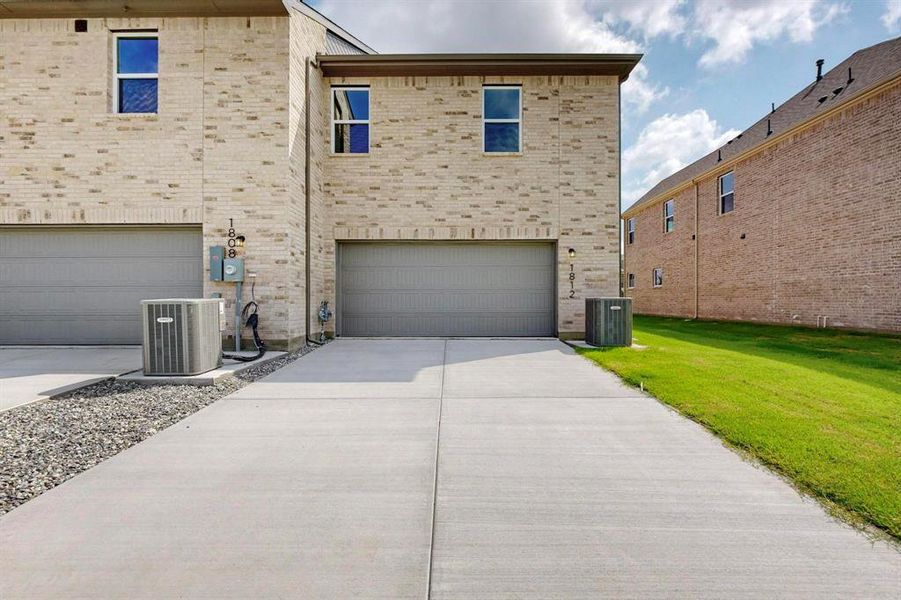 Exterior details and patio area of a home in Solterra Texas, Mesquite (Image 4).