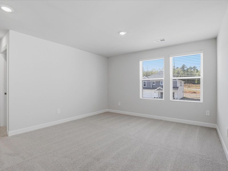 Spacious, unfurnished interior of a new home in Collier Ridge, Moore (Image 11).
