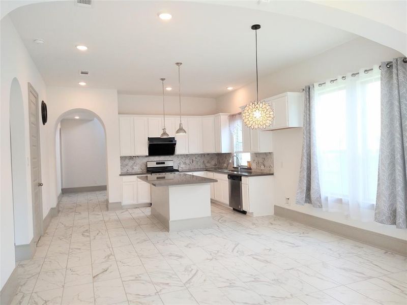 Image 7 of a home in .