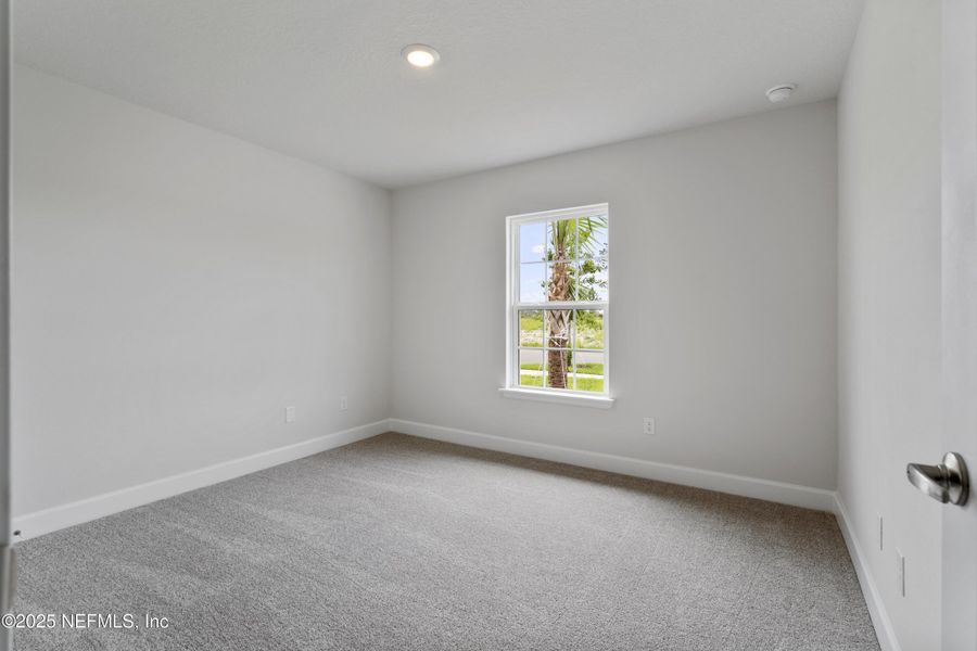 Spacious, unfurnished interior of a new home in Shadow Crest at Rolling Hills, Green Cove Springs (Image 13).