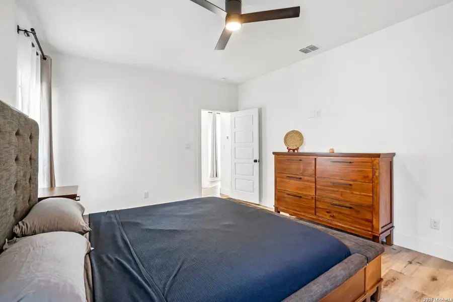 Furnished interior view inside a new home in , Canyon Lake (Image 20).