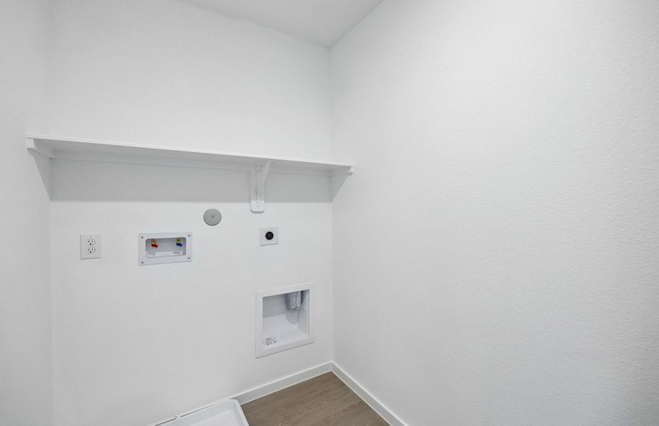 Spacious, unfurnished interior of a new home in Montgomery Bend, Montgomery (Image 23).