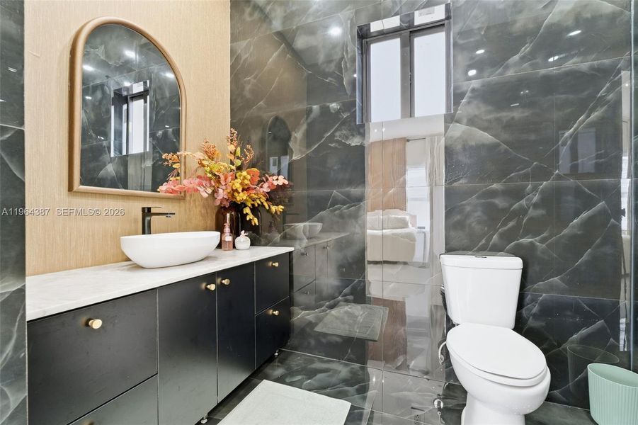 Furnished interior view inside a new home in , Clewiston (Image 15).