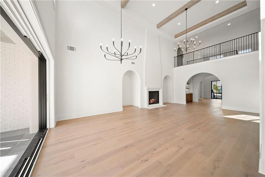 Spacious, unfurnished interior of a new home in , Alpharetta (Image 30).
