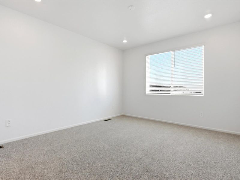 Spacious, unfurnished interior of a new home in Meridian Ranch, Peyton (Image 29).