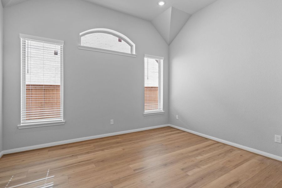 Spacious, unfurnished interior of a new home in Bridgeland 55', Cypress (Image 14).