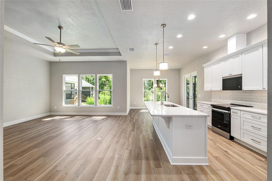Furnished interior view inside a new home in Fairway Pointe at West End, Newberry (Image 36). Furnished interior view inside a new home in Fairway Pointe at West End, Newberry (Image 36).