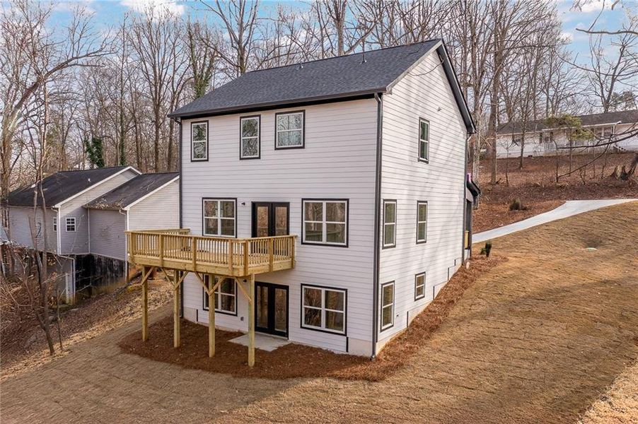 Exterior details and patio area of a home in , Gainesville (Image 3).
