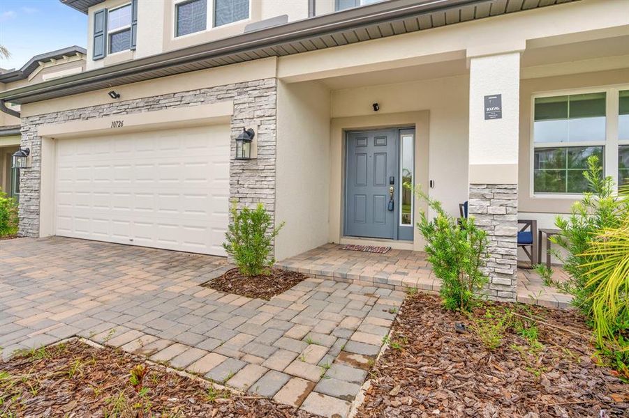 Exterior details and patio area of a home in , Tampa (Image 39).