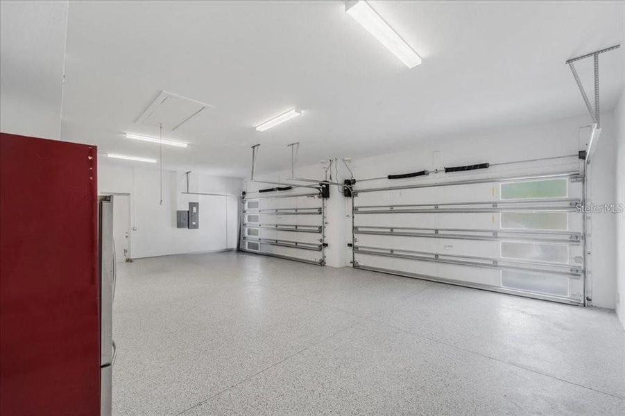 Spacious, unfurnished interior of a new home in , Punta Gorda (Image 40).