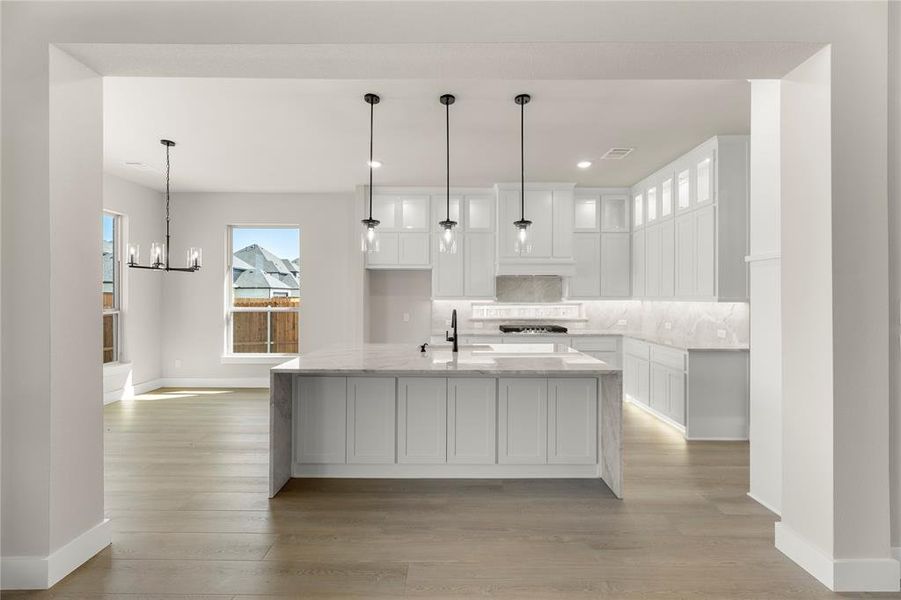 10. 12054 Willow Manor - Kitchen