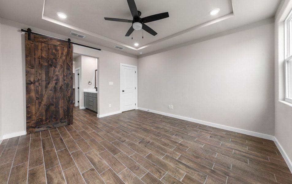 Representative unfurnished interior of a home built from the Sophora by Hakes Brothers in Paloma Ranch, Harlingen (Image 21).