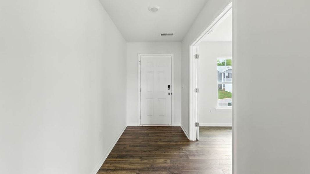 Spacious, unfurnished interior of a new home in Treemont Commons, Wellford (Image 16).