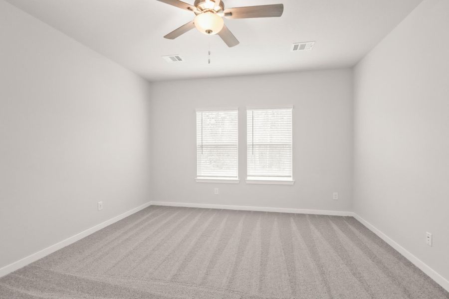 Spacious, unfurnished interior of a new home in Oakwood Ranch, Willis (Image 17).