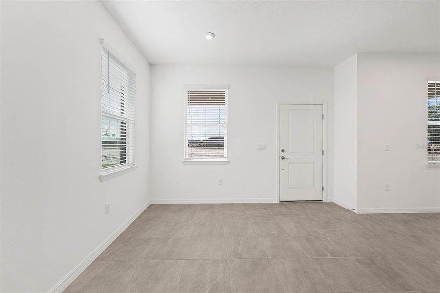 Spacious, unfurnished interior of a new home in , Debary (Image 34).