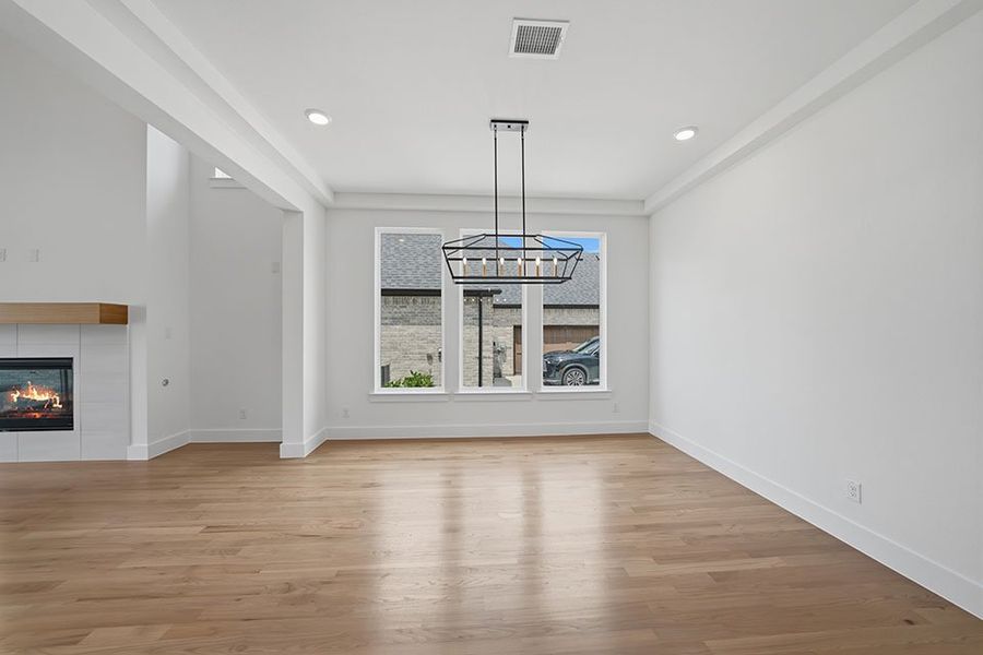 Spacious, unfurnished interior of a new home in Winding Creek, Rockwall (Image 23). Spacious, unfurnished interior of a new home in Winding Creek, Rockwall (Image 23).