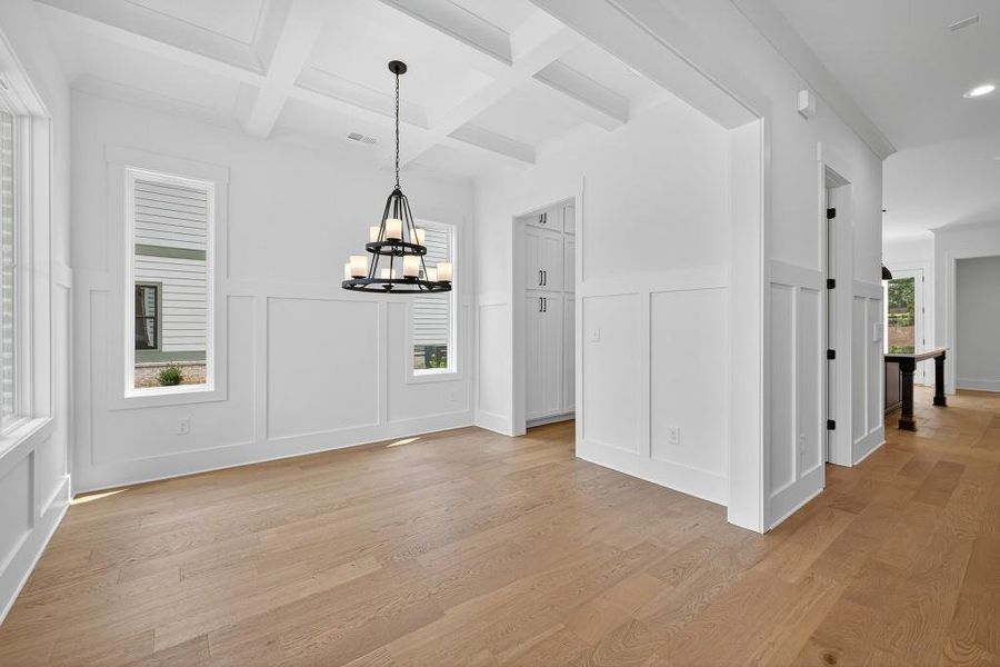 Spacious, unfurnished interior of a new home in Livingstone Park, Kennesaw (Image 44).