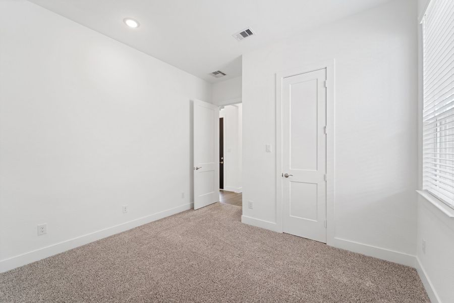 Spacious, unfurnished interior of a new home in Brookewater, Rosenberg (Image 13). Spacious, unfurnished interior of a new home in Brookewater, Rosenberg (Image 13).
