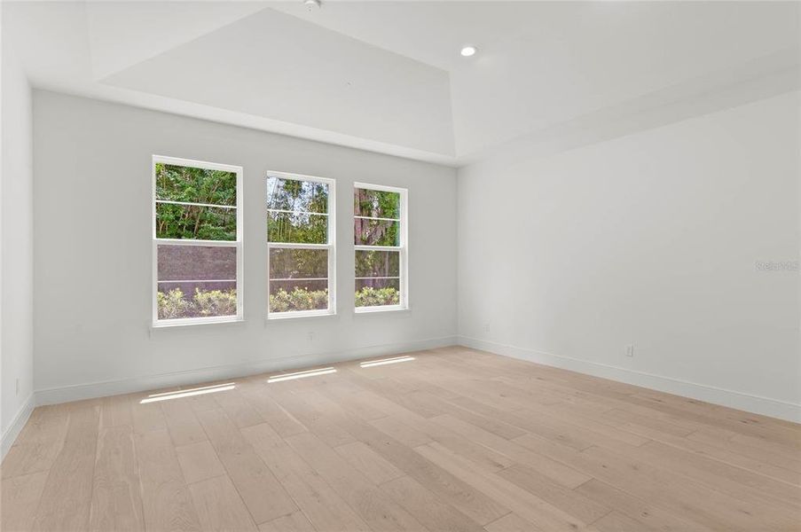 Spacious, unfurnished interior of a new home in , Sanford (Image 27).