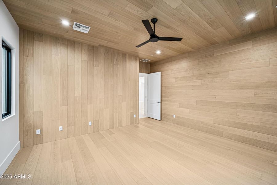 I2025111401-17 I2025111401-17