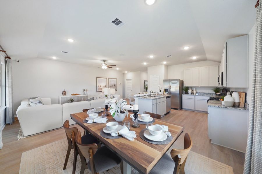 Lexington Heights Model Home - Golden - Dining Room Lexington Heights Model Home - Golden - Dining Room
