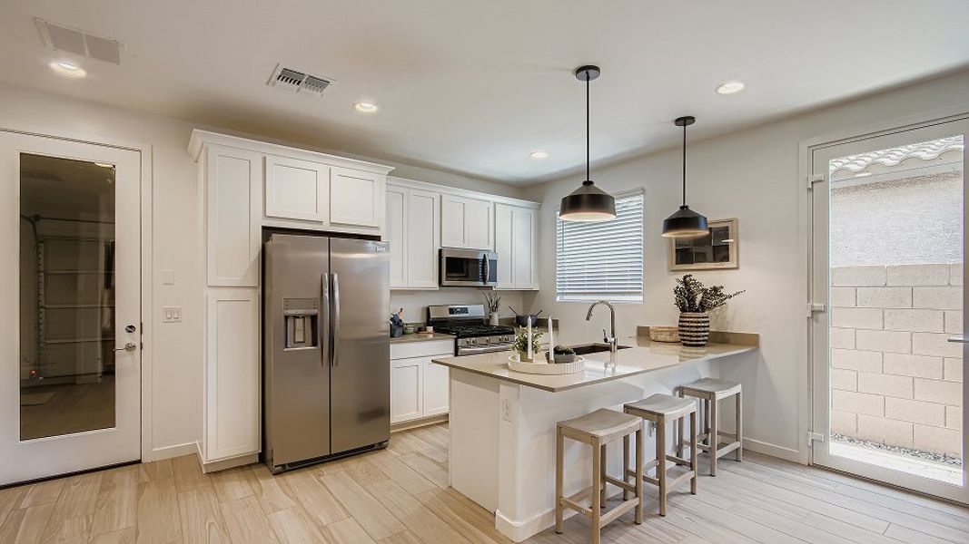 4083 Revoluton NG Kitchen F1 Base2 4083 Revoluton NG Kitchen F1 Base2