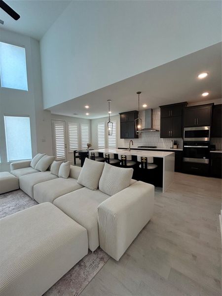 Furnished interior view inside a new home in Fulshear Lakes, Fulshear (Image 9). Furnished interior view inside a new home in Fulshear Lakes, Fulshear (Image 9).